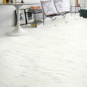 Lame PVC clipsable "Marbre de Carrare AMCL40136" - Livyn Ambient Click QUICK STEP (résistant)