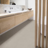 AMCL40137 Vibrant Sable (résistant)  - Lame PVC clipsable avec nano chanfreins - Livyn Ambient Click Quick-Step