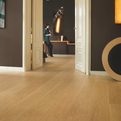 Sol Stratifié "Chêne verni naturel planches LPU1284" - Largo QUICK STEP