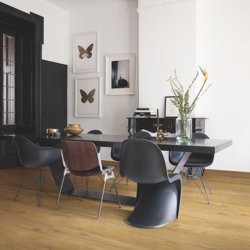 Lame PVC clipsable "Chêne coton profond nature PUCL40203" - Livyn Pulse Click QUICK STEP (résistant)