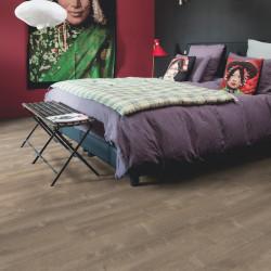 Lame PVC clipsable "Chêne tempête de sable marron PUCL40086" - Livyn Pulse Click QUICK STEP (résistant)