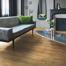 Lame PVC clipsable "Chêne pique-nique naturel chaleureux PUCL40094" - Livyn Pulse Click QUICK STEP (résistant)