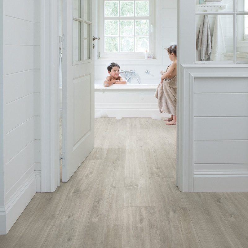 Lame PVC clipsable "Chêne canyon aspect raboté BACL40030" - Livyn Balance Click QUICK STEP (résistant)
