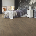 QUICK STEP - Lame PVC clipsable avec quatre chanfreins - Livyn Balance Click - chêne velours marron.