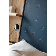 Papier peint à motif SWIM AND CHILL bleu pétrole or PTB101756120 - THE PLACE TO BED - CASELIO