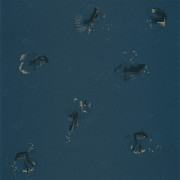 Papier peint à motif SWIM AND CHILL bleu pétrole or PTB101756120 - THE PLACE TO BED - CASELIO