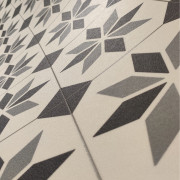 Sol PVC - Lagos 909M carreaux de ciment bleu gris - Optima Feelings BEAUFLOR - rouleau 3M