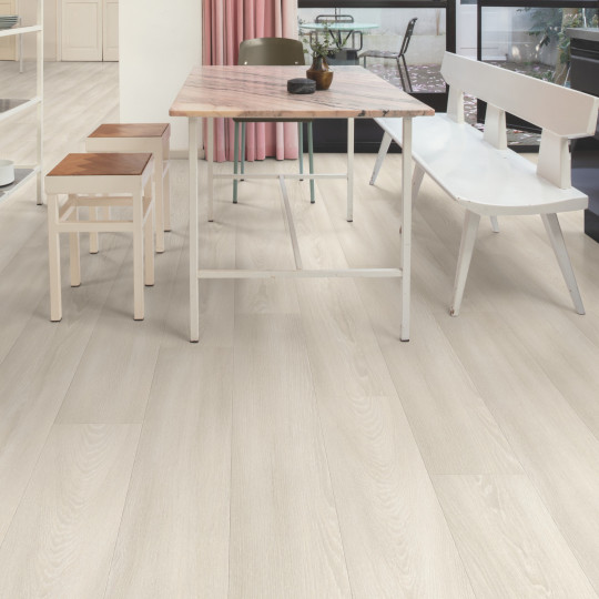 Sol Stratifié "Chêne Blanc Premium SIG4757" - Signature QUICK STEP