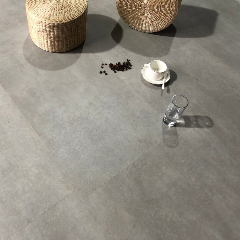 Dalle PVC clipsable sous-couche intégrée "Caribbean Limestone Grey" - Click Stone XL Rigicore 5.5 - CONTESSE