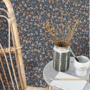 Papier peint Cherry bleu nuit et orange - FLOWER MARKET - Casadeco - FLOM89226515