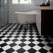 Sol PVC - Absolute T99 - damier noir et blanc diagonal - Beauflor - rouleau 4M