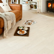 Sol PVC - Aspin 803 - Parquet chêne beige clair - Bingo - Essential - IVC - rouleau 4M