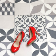 Sol PVC - Feliz 592 carreaux de ciment gris anthracite écru - Texmark - Prestige - IVC - rouleau 4M