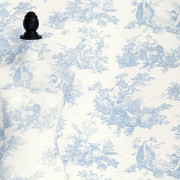 Papier Peint intissé Scène d'été bleu porcelaine - LES BELLES TOILES DE JOUY 2 - Casadeco - BTJD87916217