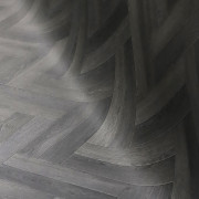 Sol PVC - Marilyn 599 - Parquet chevron noir gris - Bingo - Essential - IVC - rouleau 4M