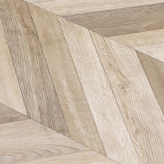 Sol PVC - Pamera 537 parquet chevron Pointe de Hongrie chêne miel - Loft - IVC - rouleau 4M