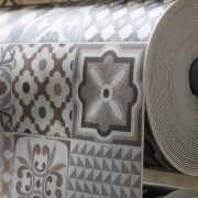 Sol PVC - Carcassonne 529M - Carreaux de ciment beige et gris - Optima Phonitec - Beauflor - rouleau 4M