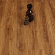Sol PVC - Charlie 547 - parquet chêne foncé - Bingo - Essential - IVC - rouleau 2M